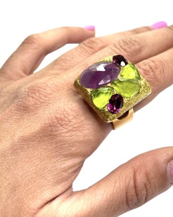 anello zaffiro prugne e tormaline verdi